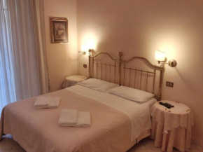  Marta Guest House  Рим